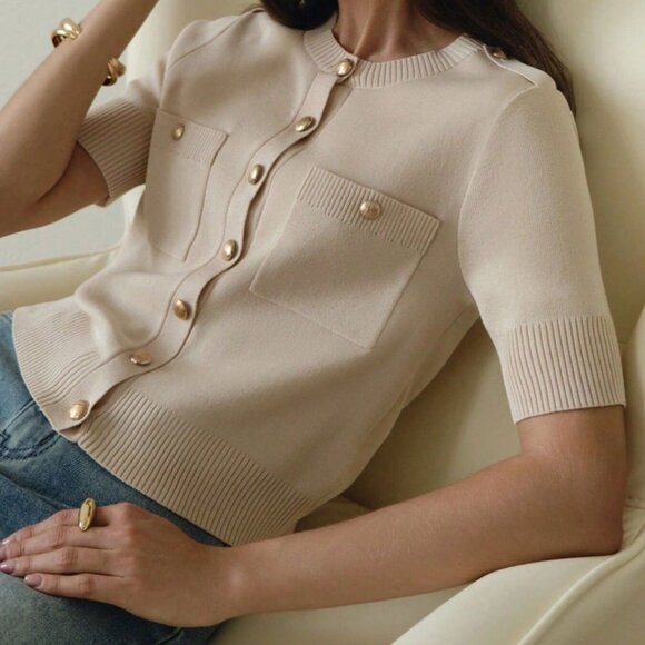 Button-Down Short Sleeve Cardigan - Picture 4 of 6